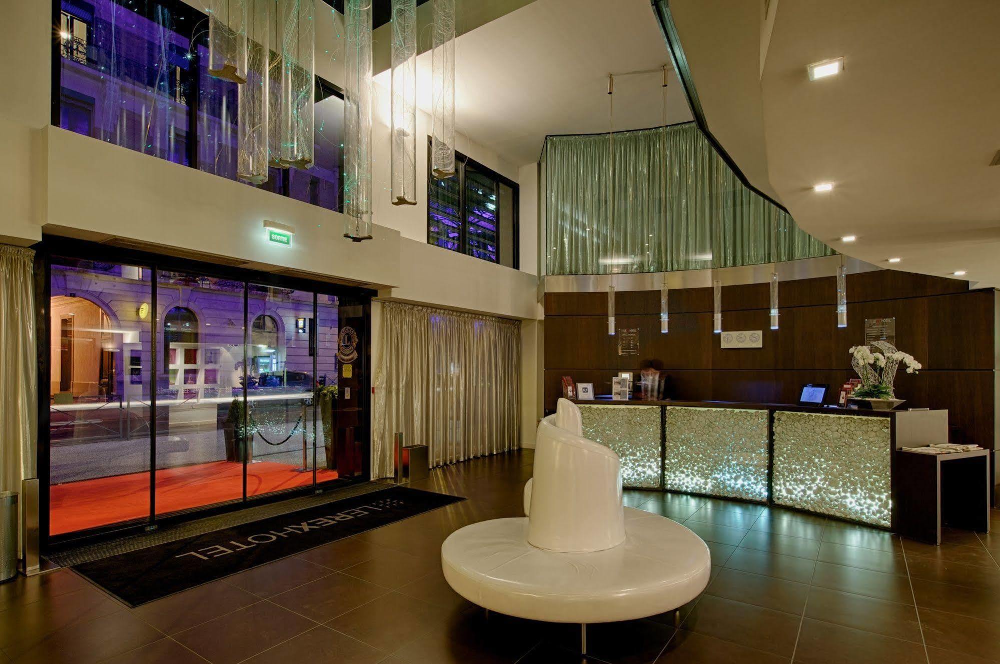 Le Rex Hotel Тарб Экстерьер фото